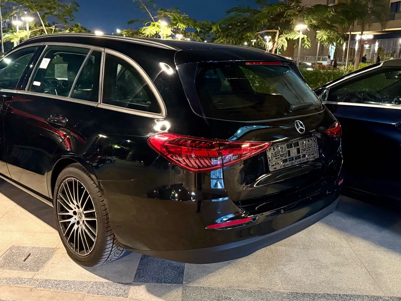 مرسيدس C180 ستيشن 2022 وارد ألمانيا كسر الزيرو للبيع