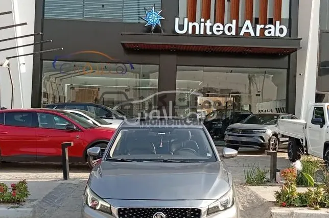 ام جي 6 2022 لاكشيري فرش أحمر