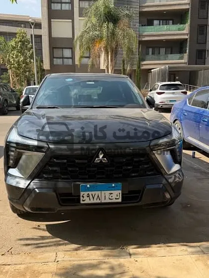 ميتسوبيشي اوتلاندر 2025 بريميوم مستعملة للبيع بعداد 15 ألف كم