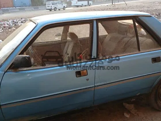 بيجو 305 موديل 1980 مانيوال للبيع