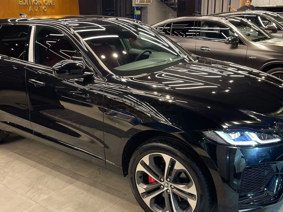 جاكوار F-PACE 2024 زيرو SUV - تقسيط متاح