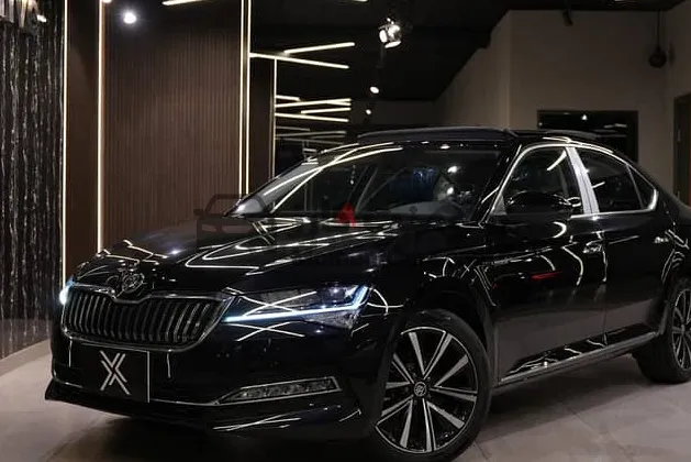 سكودا سوبرب 2025 امبيشن كاش وتقسيط