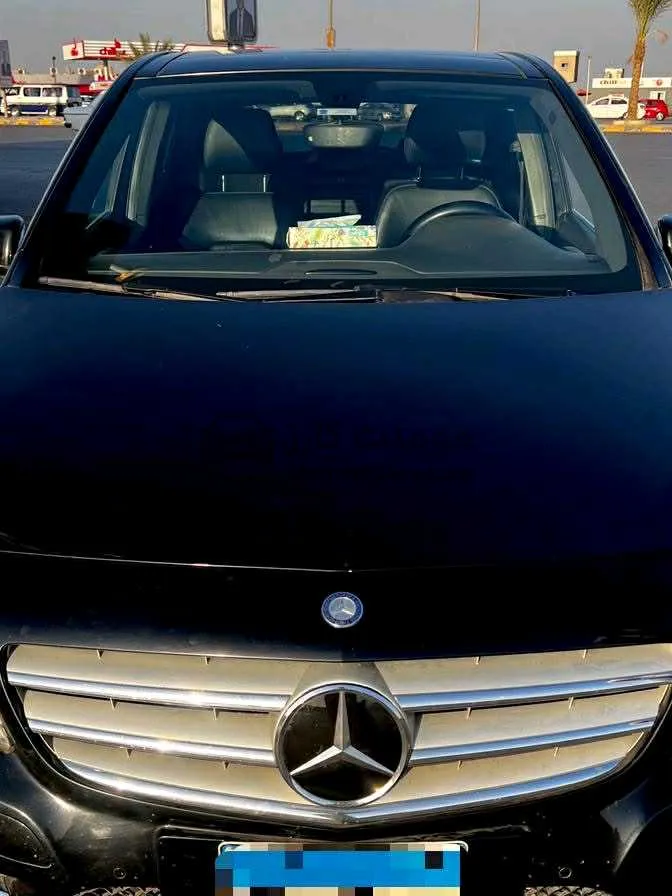 مرسيدس B200 2013 بانوراما فابريكة بالكامل وصيانة توكيل