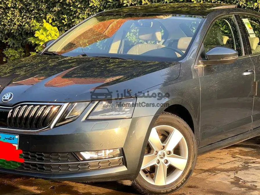 سكودا اوكتافيا 2019 كسر زيرو فتحة سقف للبيع