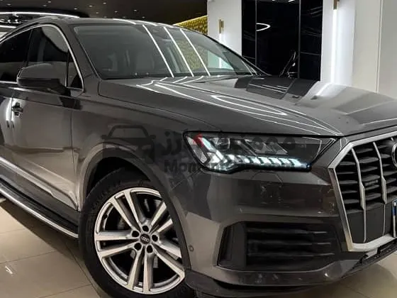 أودي Q7 موديل 2022 مستعملة للبيع بعداد 52,000 كم