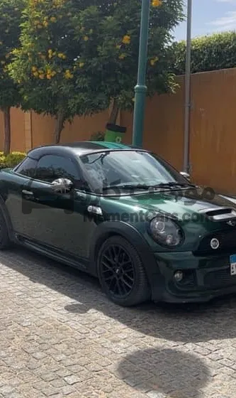 ميني كوبر رودستر S موديل 2012 بحالة ممتازة للبيع