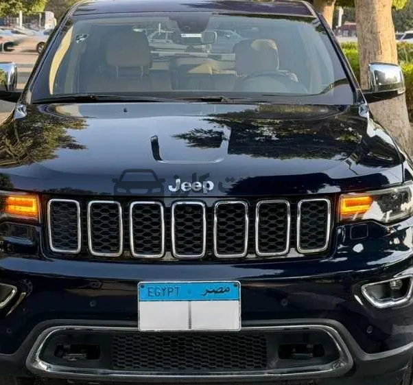 جيب جراند شيروكي 2019 اتوماتيك 60 ألف كم للبيع