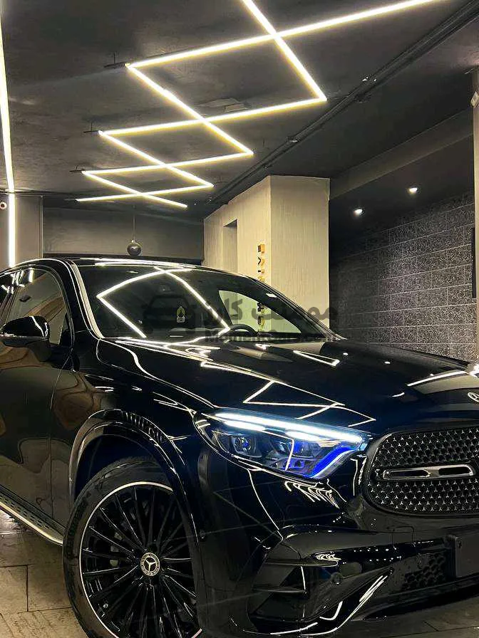 مرسيدس GLC 300 2025 زيرو AMG Night Package