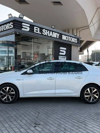 رينو ميجان 2020 سيجنتشر أعلى فئة للبيع، فابريكة بالكامل وبسقف بانوراما