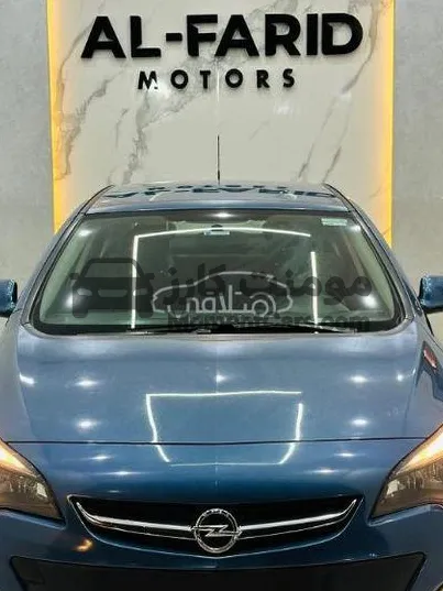 سكودا رابيد 2015 اتوماتيك بحالة ممتازة للبيع