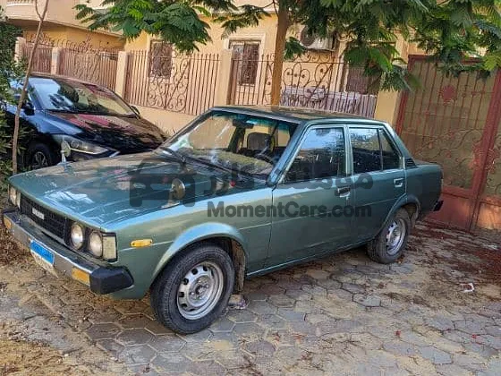 تويوتا كورولا 1980 للبيع، فابريكا دواخل وناقل حركة يدوي