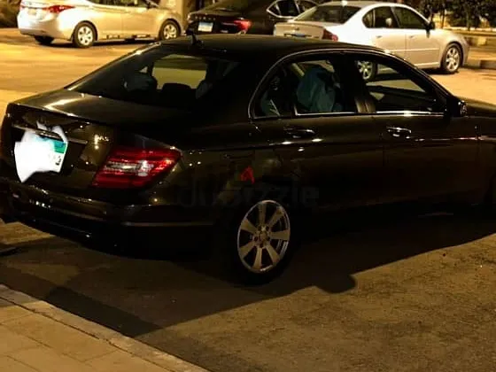 مرسيدس C180 2013 عداد قليل جداً 24 ألف كم للبيع