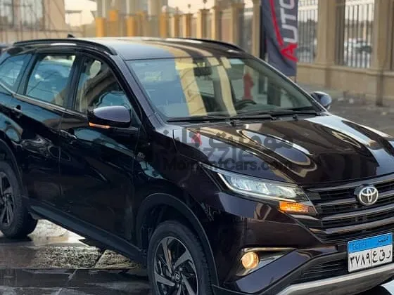 تويوتا راش توب لاين 2019 للبيع، 7 مقاعد بحالة الفابريكة