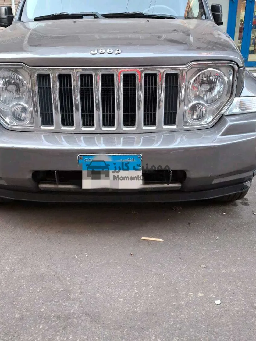 جيب شيروكي 2009 أوتوماتيك مستعملة للبيع