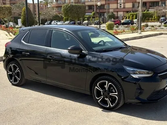 اوبل كورسا 2023 اتوماتيك للبيع بالتجمع الثالث