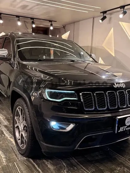 جيب جراند شيروكي 2019 فابريكة بالكامل للبيع | 130 ألف كم | كاش وتقسيط