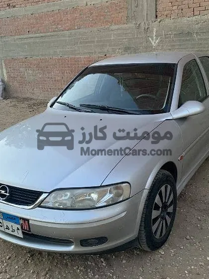 أوبل فيكترا 2001 للبيع بناقل حركة يدوي ومحرك 1600 سي سي