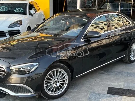 مرسيدس E300e هايبرد 2024 AMG كسر زيرو