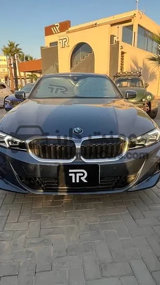 BMW 320i 2025 Luxury كسر زيرو للبيع