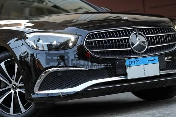 مرسيدس E200 أفنجارد بلس 2023 كسر زيرو للبيع