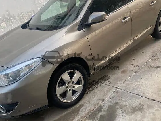 رينو فلوانس 2012 اتوماتيك دواخل فابريكة للبيع