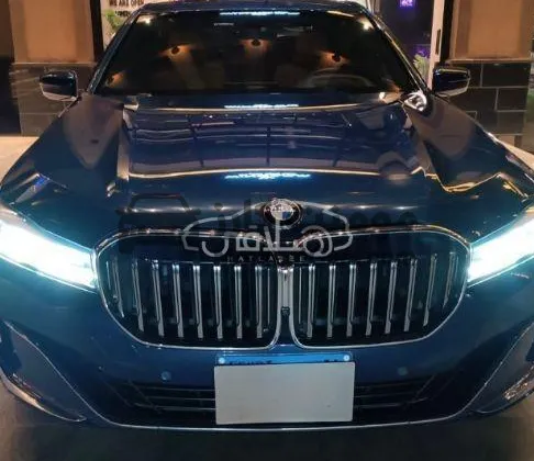 بي ام دبليو 730i 2021 حالة ممتازة للبيع