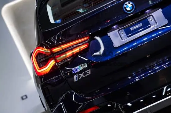 بي ام دبليو iX3 2025 كهرباء M سبورت للبيع