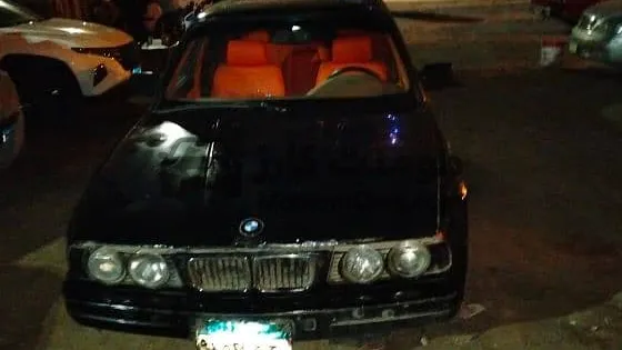 بي ام دبليو 518 موديل 1992 سيدان سوداء اوتوماتيك للبيع