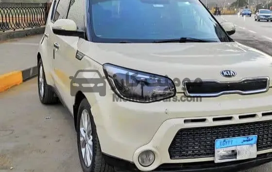 كيا سول 2015 بانوراما كامله - اوتوماتيك 1600cc للبيع