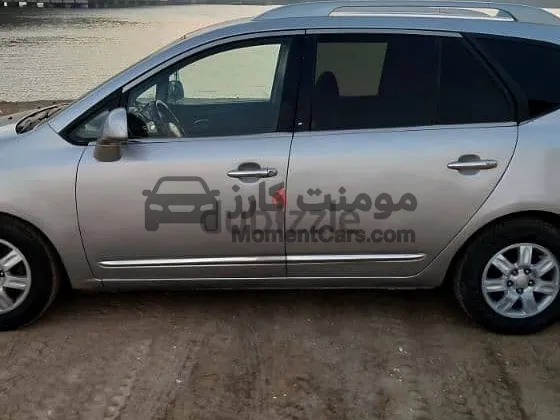 كيا كارينز 2010 مستعملة للبيع، 1600 سي سي اوتوماتيك بحالة جيدة