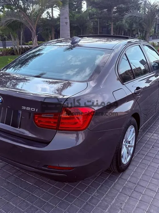 سيارة بي ام دبليو 320 موديل 2013 فابريكا بالكامل للبيع