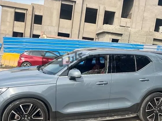 فولفو XC40 T5 2021 دفع كلي للبيع