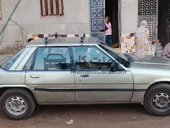 مازدا 929 سيدان 1983 خليجي مانيوال للبيع