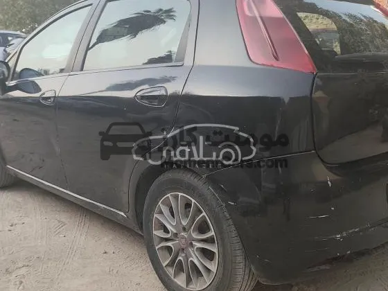 فيات بونتو 2016 اتوماتيك حالة ممتازة للبيع