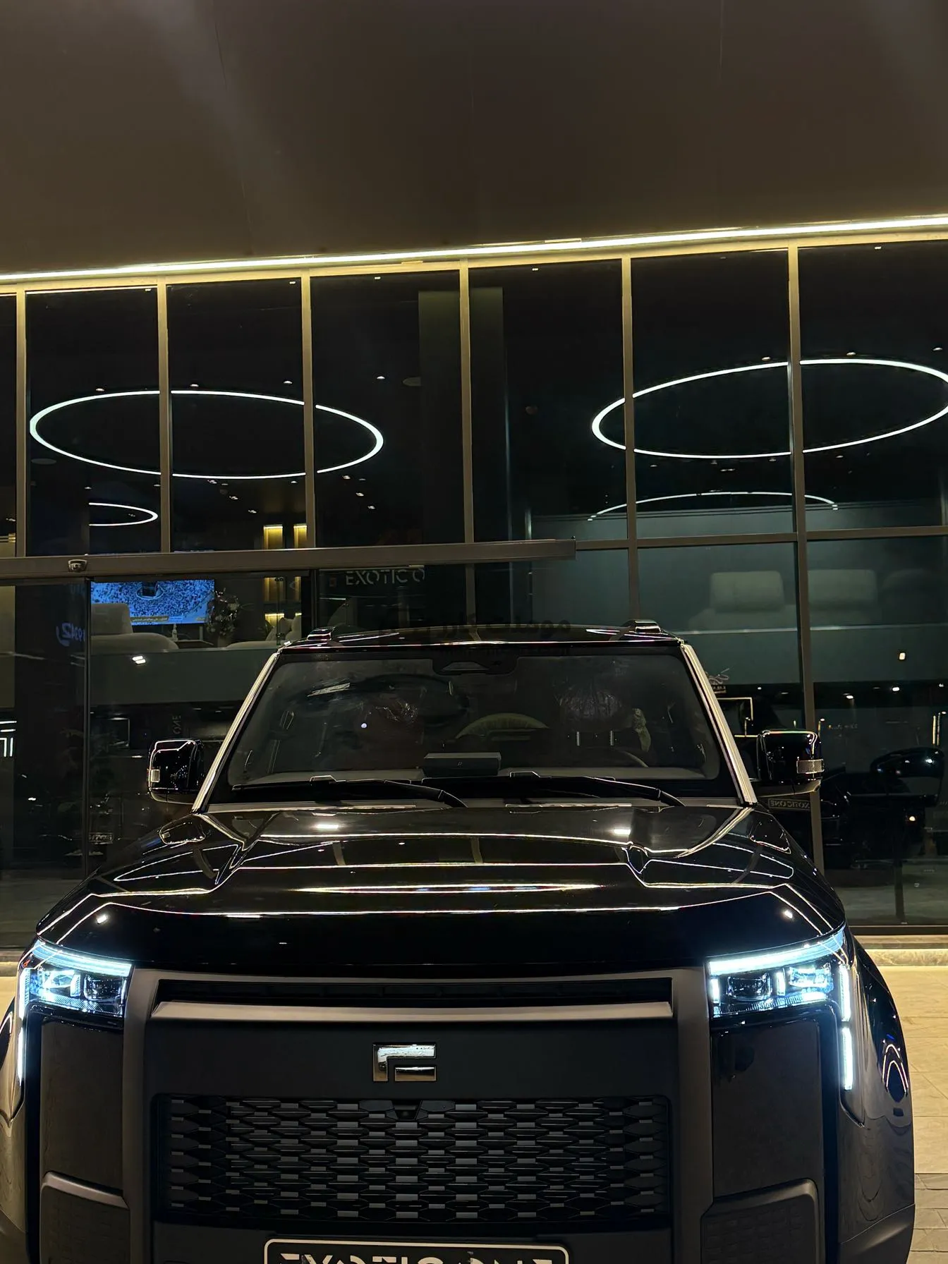 روكس 01 موديل 2025 كهرباء SUV - 6 و 7 مقاعد