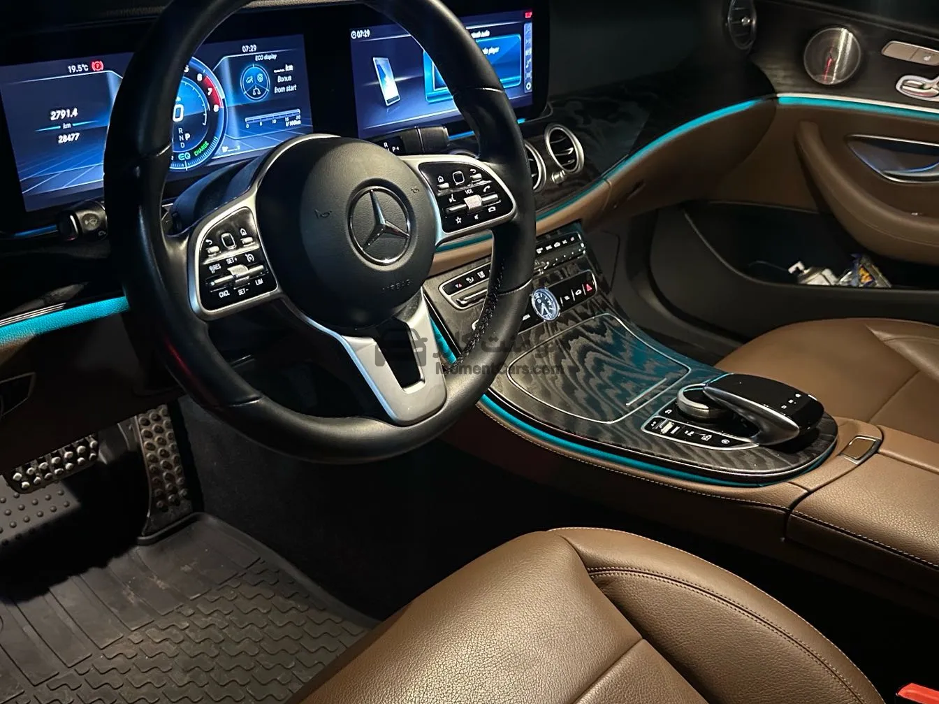 مرسيدس E300 2020 كاملة فتحة سقف وعداد قليل