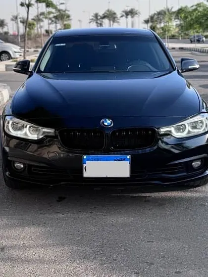 BMW 318 موديل 2018 - عداد 152 ألف - اتوماتيك