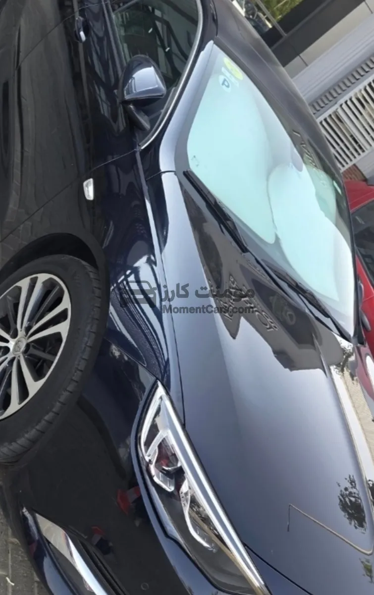 أوبل أنسيجنيا 2020 للبيع - مالك أول وفتحة سقف