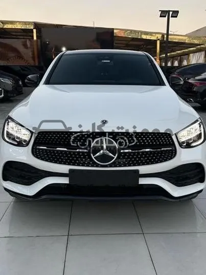 مرسيدس GLC 200 2023 اتوماتيك للبيع 58 ألف كم