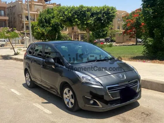 بيجو 5008 موديل 2016 أول مالك فرش جلد للبيع