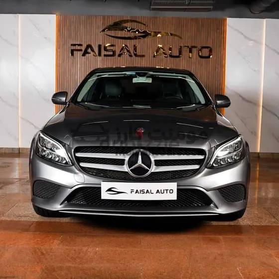 مرسيدس C180 2019 اتوماتيك 110,000 كم للبيع