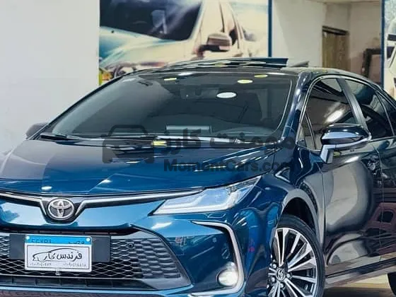 تويوتا كورولا 2024 الفئة الخامسة للبيع | عداد 30 ألف كم بحالة ممتازة