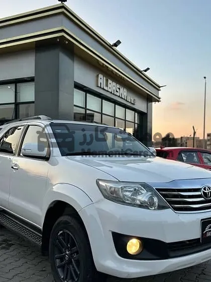 تويوتا فورتشنر 2016 مكنة كبيرة - رخصة سنة - كاوتش جديد