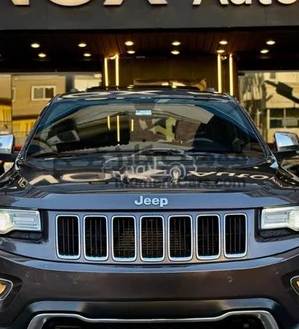 جيب جراند شيروكي 2015 أمريكي 118 ألف كم للبيع