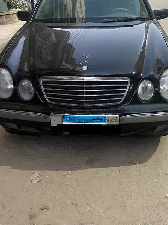 مرسيدس E200 1999 اتوماتيك موتور جديد رخصة سنتين