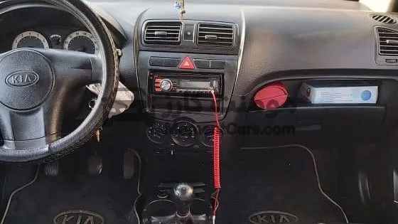 كيا بيكانتو 2011 هاتشباك فضي مانيوال للبيع