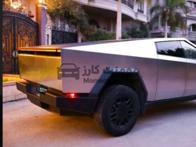 تسلا سايبر تراك 2025 كاملة عداد قليل للبيع