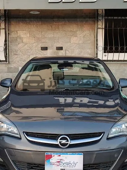 أوبل أسترا 2015 سيدان أوتوماتيك للبيع