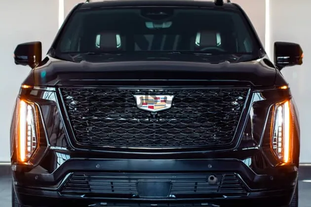 كاديلاك اسكاليد سبورت 2025 جديدة للبيع