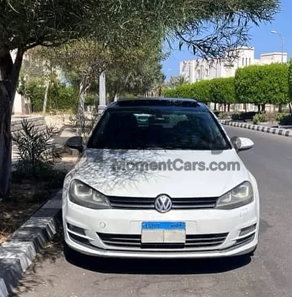 فولكس فاجن جولف 2015 هاتشباك أوتوماتيك بحالة الفابريكة